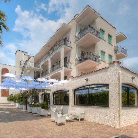 Residence Riviera Mare Pietra Ligure Ngoại thất bức ảnh